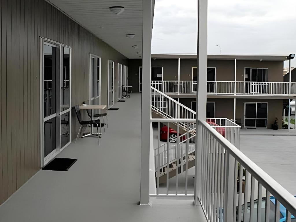 Hawera Central Motor Hospedaje Exterior foto